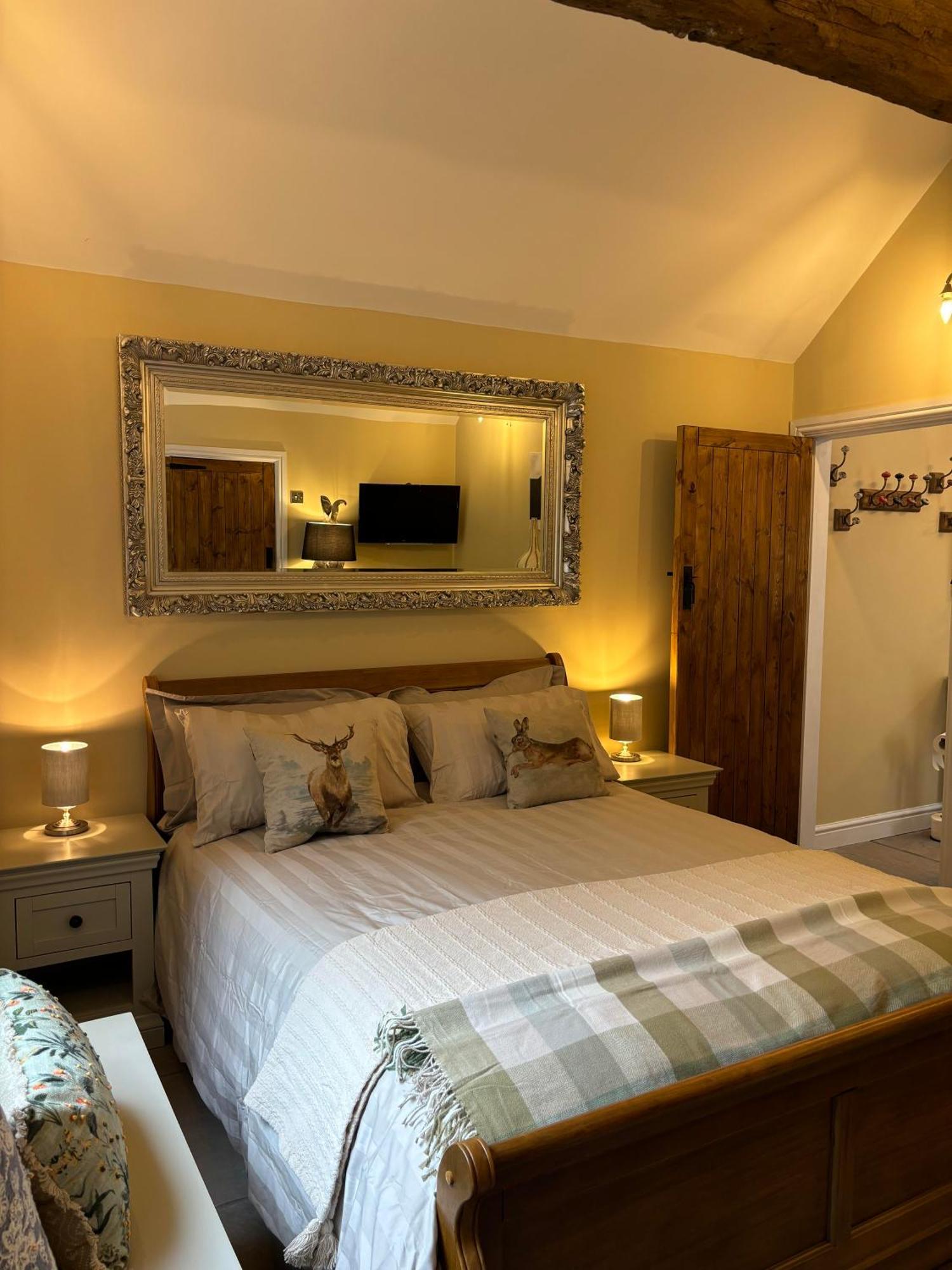 Mulberry House Farm Mulberry Lodge Chippenham  Eksteriør bilde